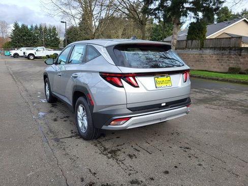 New 2026 Hyundai Tucson SE image 3