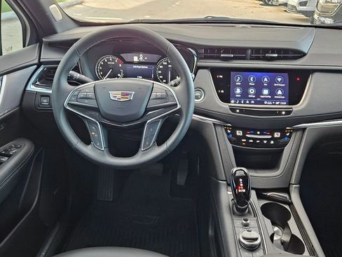 New 2025 Cadillac XT5 Premium Luxury image 14