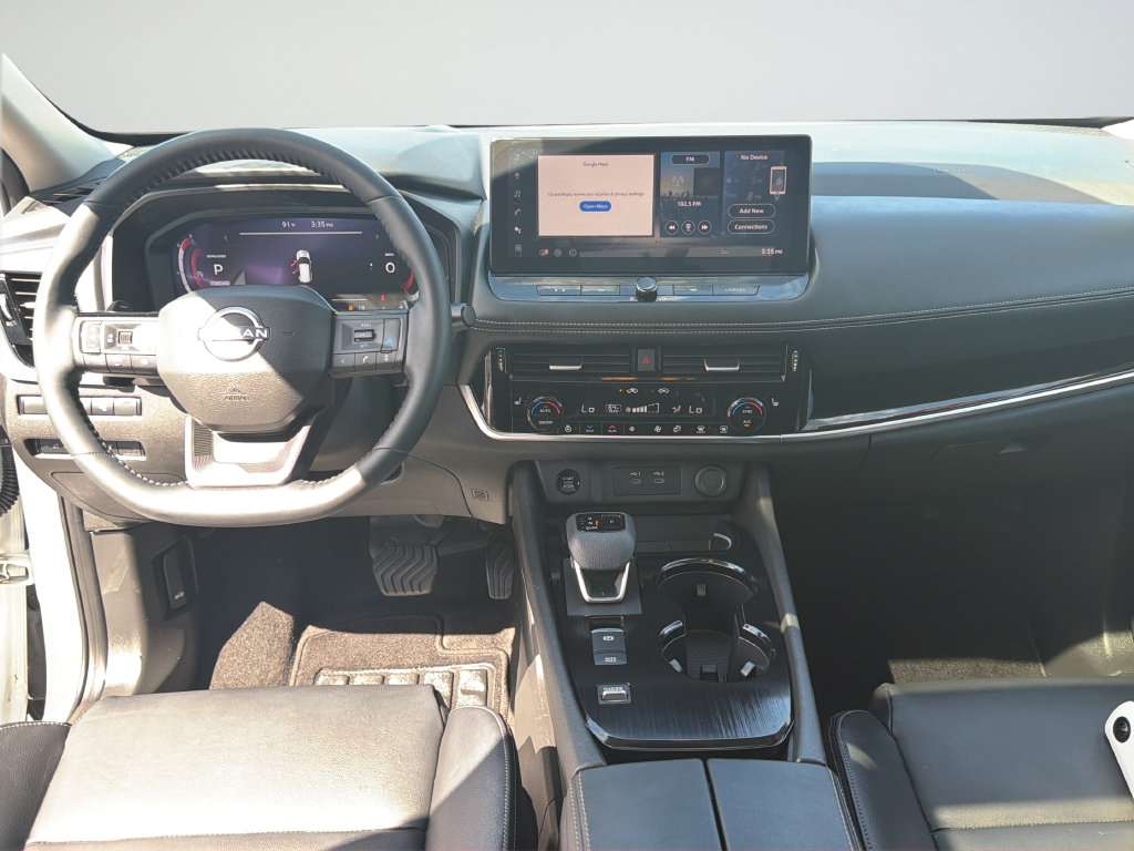 Certified 2025 Nissan Rogue SL w/ SL Premium Package FWD image 33