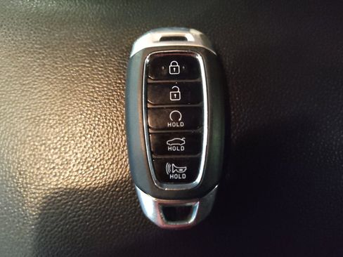Used 2021 Hyundai Elantra SEL FWD image 32