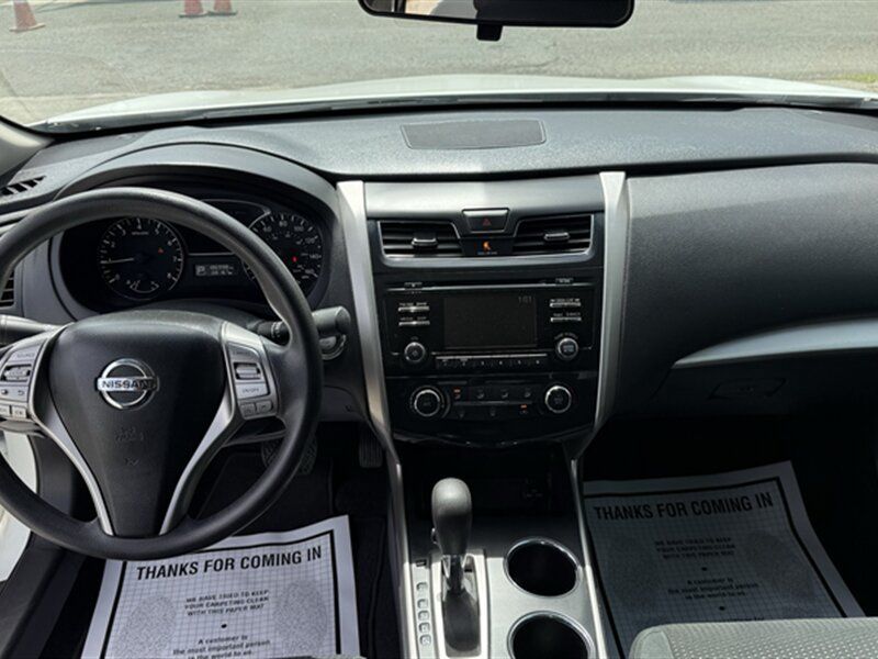 Used 2015 Nissan Altima 2.5 S w/ Power Driver Seat Package FWD image 9