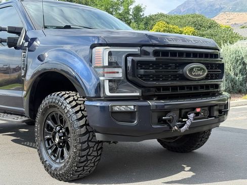 Used 2022 Ford F250 Lariat w/ Tremor Off-Road Package AWD/4WD image 17