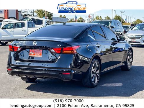 Used 2021 Nissan Altima 2.5 SV FWD image 4