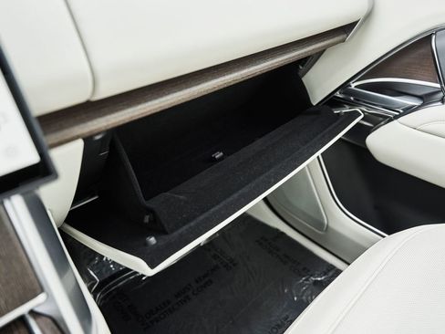 Used 2024 Land Rover Range Rover Long Wheelbase SE image 92