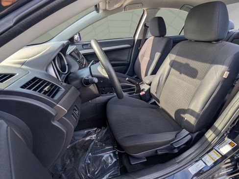 Used 2014 Mitsubishi Lancer ES image 9