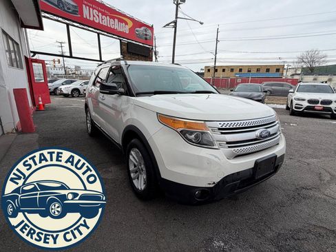 Used 2011 Ford Explorer XLT w/ 202A Rapid Spec Order Code image 7