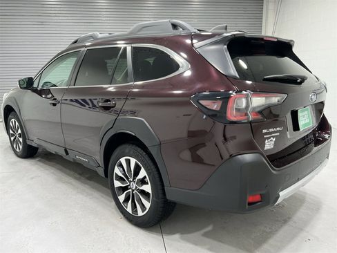 Certified 2024 Subaru Outback Limited image 6