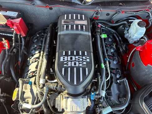 Used 2013 Ford Mustang Boss 302 w/ Boss 302 Accessory Pkg RWD image 21