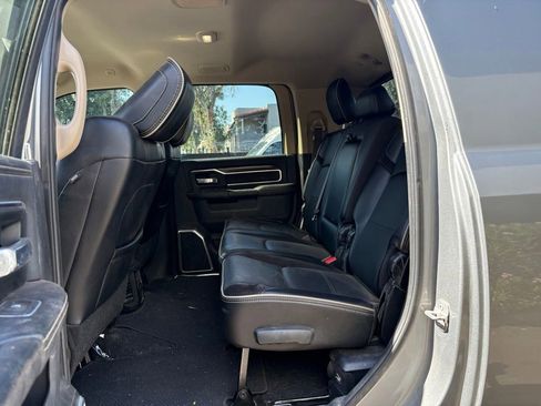Used 2022 RAM 2500 Laramie AWD/4WD image 11