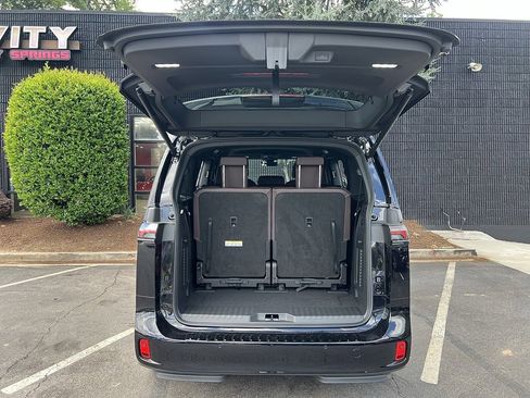 Used 2025 Volkswagen ID. Buzz Pro S image 15