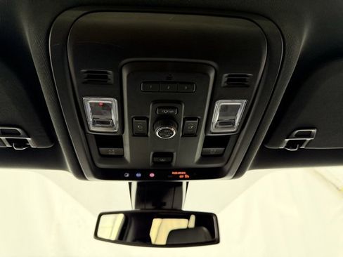 Used 2022 Chevrolet Tahoe Z71 w/ Luxury Package image 42