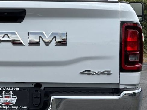 New 2026 RAM 2500 Tradesman w/ Chrome Appearance Group AWD/4WD image 25