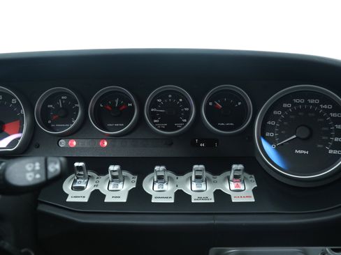 Used 2006 Ford GT image 28