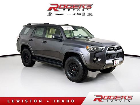 Certified 2022 Toyota 4Runner SR5 Premium image 1