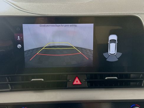 Used 2023 Kia Sportage EX image 22