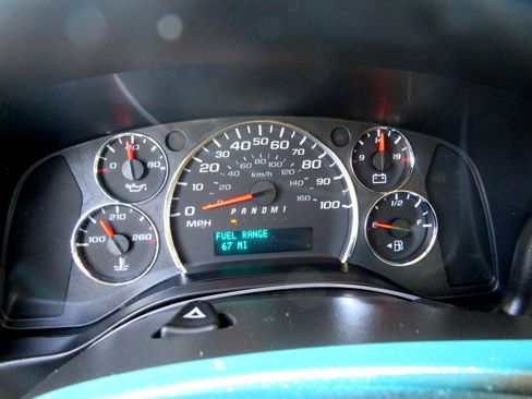 Used 2015 GMC Savana 2500 image 9