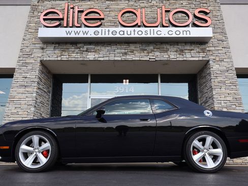 Used 2008 Dodge Challenger SRT8 image 2