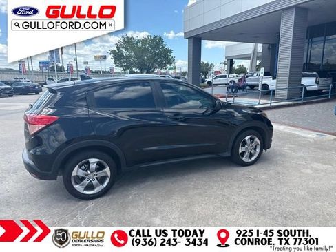 Used 2018 Honda HR-V LX image 3