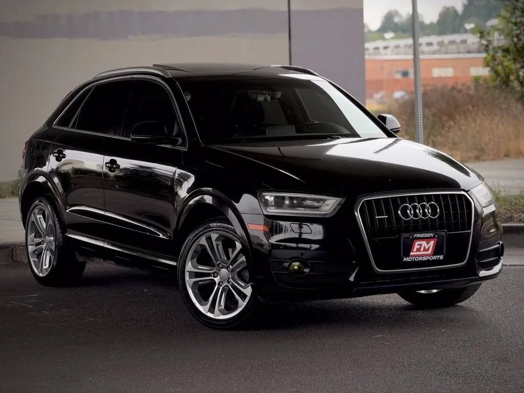 Used 2015 Audi Q3 2.0T Prestige w/ Prestige Package AWD/4WD image 2