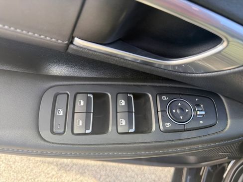 Used 2023 Hyundai Sonata Limited image 13