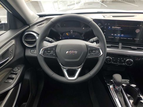 New 2026 Chevrolet Trax ACTIV w/ Driver Confidence Package FWD image 11