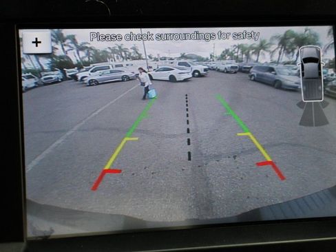 Used 2019 Ford F250 Lariat w/ Chrome Package image 31