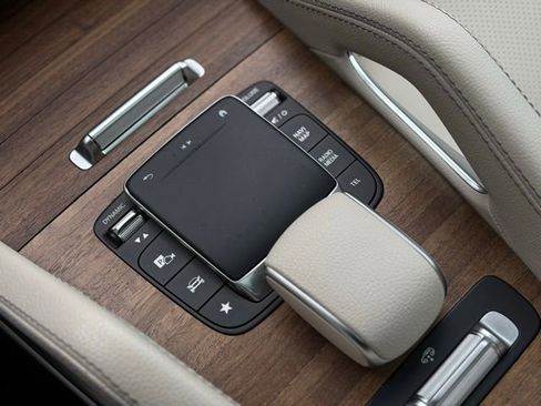 Certified 2022 Mercedes-Benz GLS 450 4MATIC image 83