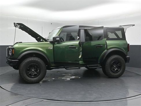 Certified 2024 Ford Bronco Wildtrak image 56