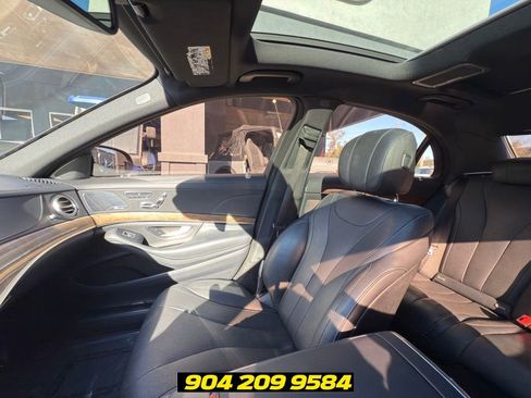 Used 2017 Mercedes-Benz S 550 Sedan image 31