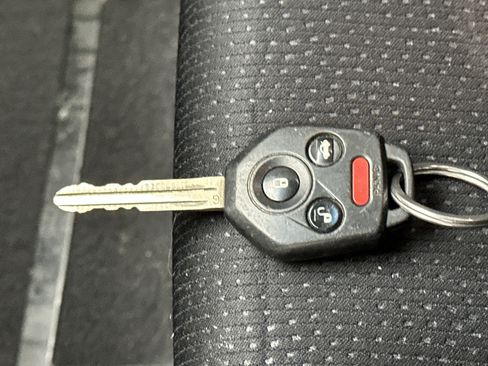 Used 2015 Subaru Legacy 2.5i Premium image 35