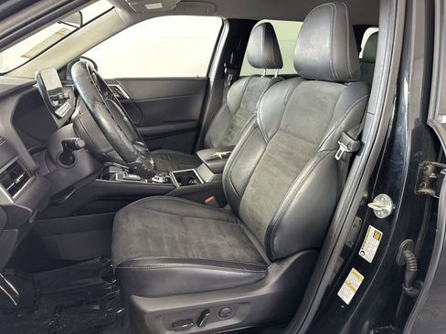 Used 2022 Mitsubishi Outlander SE FWD image 11