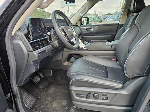Used 2025 INFINITI QX80 Sensory AWD/4WD image 24