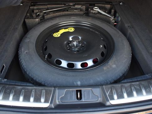 Used 2019 Jaguar F-PACE Prestige image 48