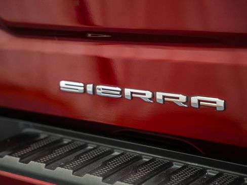 Used 2019 GMC Sierra 1500 Denali w/ Denali Ultimate Package AWD/4WD image 8