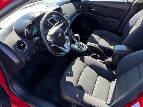 Used 2012 Chevrolet Cruze LT w/ RS Package image 10