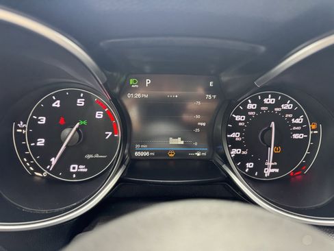 Used 2018 Alfa Romeo Stelvio Sport w/ Quick Order Package 22J Sport image 31