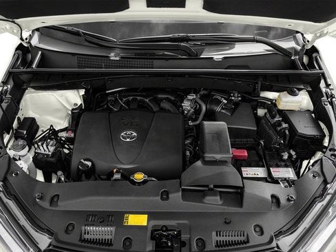Used 2017 Toyota Highlander SE AWD/4WD image 16