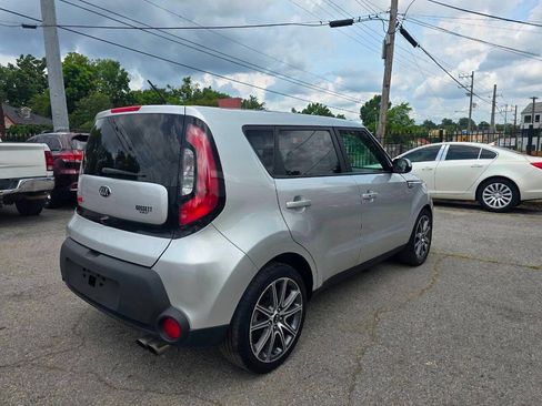 Used 2018 Kia Soul ! w/ Tech Package FWD image 8