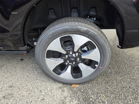 New 2025 Ford F150 Lightning Platinum image 9