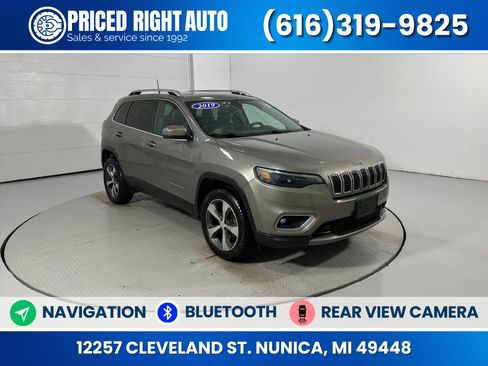 Used 2019 Jeep Cherokee Limited AWD/4WD image 1