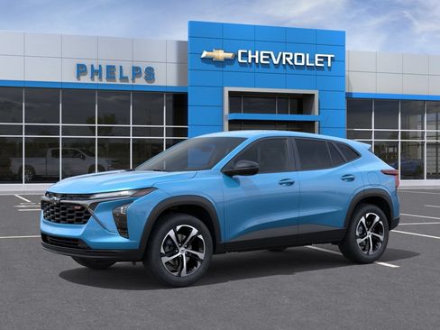 New 2026 Chevrolet Trax RS w/ Driver Confidence Package FWD image 2