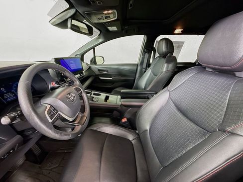 Certified 2025 Toyota Sienna XSE w/ XSE Plus Package AWD/4WD image 23
