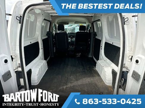 Used 2015 Nissan NV200 SV w/ Technology Package image 22