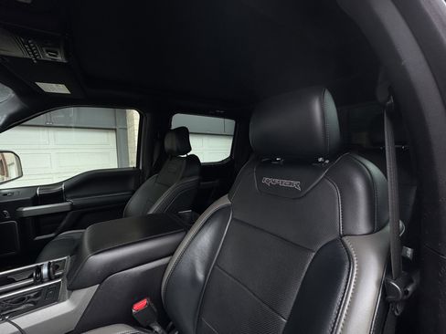 Used 2017 Ford F150 Raptor w/ Equipment Group 802A Luxury AWD/4WD image 15