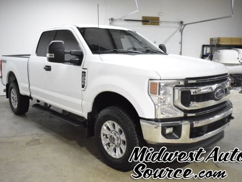 Used 2022 Ford F250 XLT w/ XLT Value Package AWD/4WD image 5