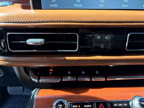 Used 2023 Lincoln Aviator Reserve w/ Equipment Group 201A AWD/4WD image 25