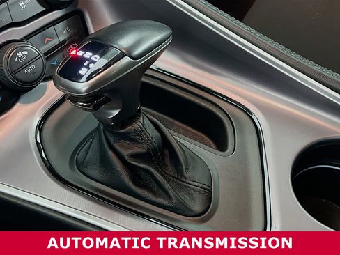 Used 2022 Dodge Challenger R/T image 11