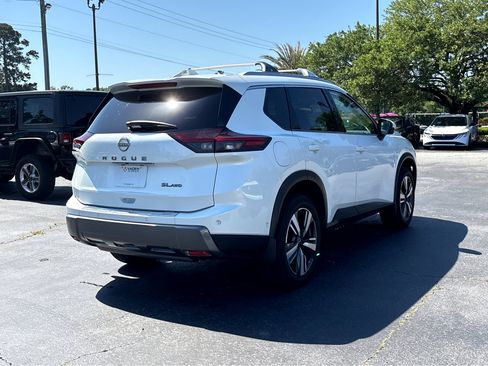 Used 2024 Nissan Rogue SL w/ SL Premium Package AWD/4WD image 30