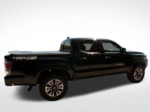 Used 2023 Toyota Tacoma TRD Sport w/ TRD Premium Sport Package AWD/4WD image 8