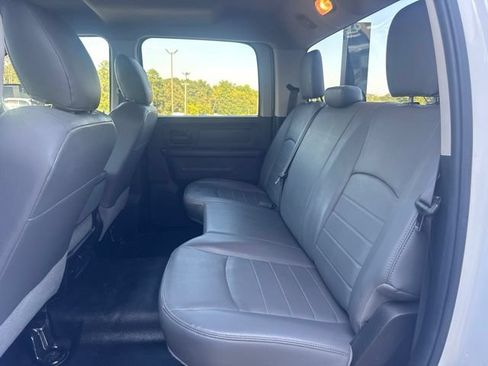Used 2018 RAM 3500 Tradesman w/ Chrome Appearance Group AWD/4WD image 11